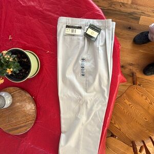 Men’s Khaki Pants 36/31